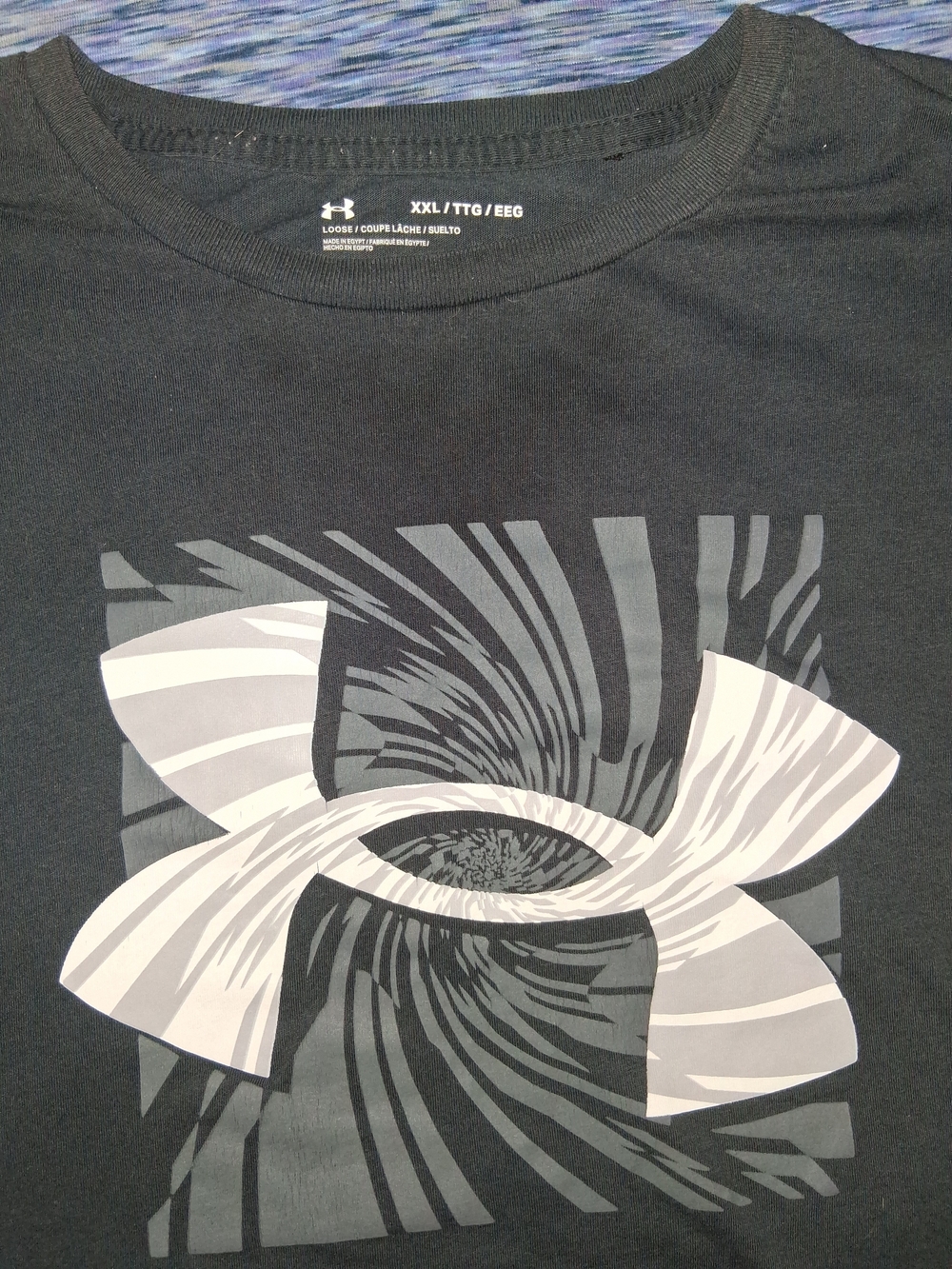 Under Armour Black Short-Sleeve Tee with Gray & White Logo Graphic